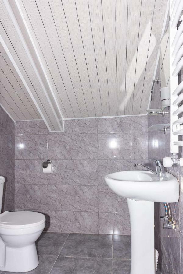 Shera Hotel Borjomi ภายนอก รูปภาพ