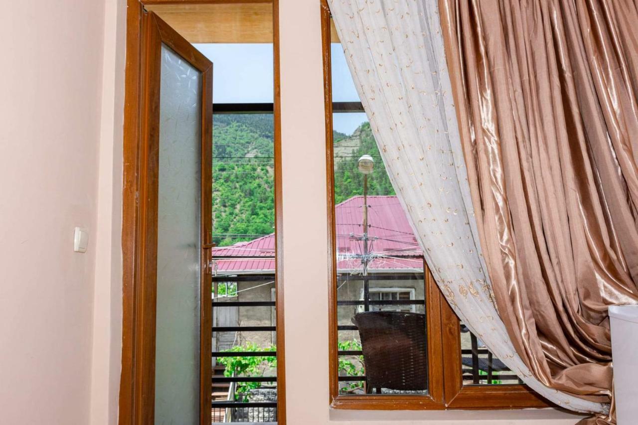 Shera Hotel Borjomi ภายนอก รูปภาพ