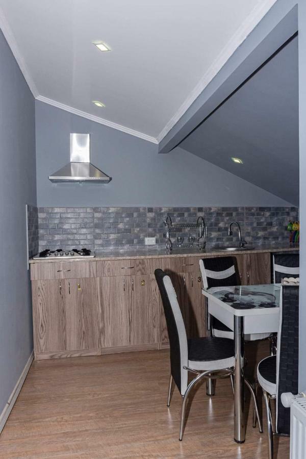 Shera Hotel Borjomi ภายนอก รูปภาพ